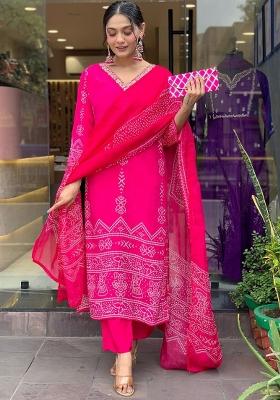 Pink Silk Blend Printed Kurta Set