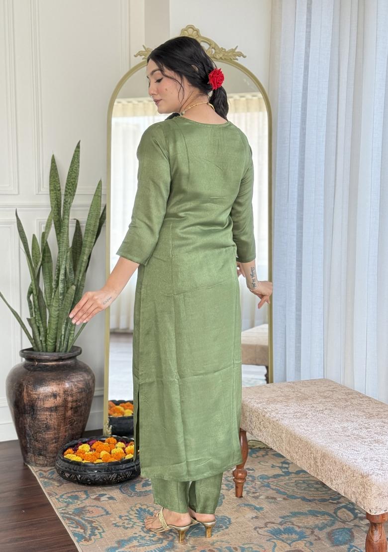Green Viscose Embroidered Kurta Set
