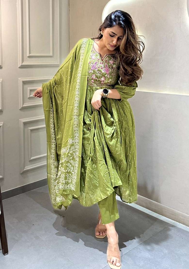 Green Embroidered Cotton Anarkali Set - Indya
