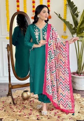 Green Viscose Embroidered Kurta Set