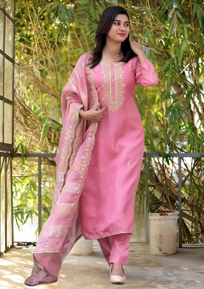 Pink Cotton Blend Embroidered Kurta Set