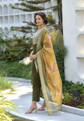 Green Viscose Printed Kurta Set