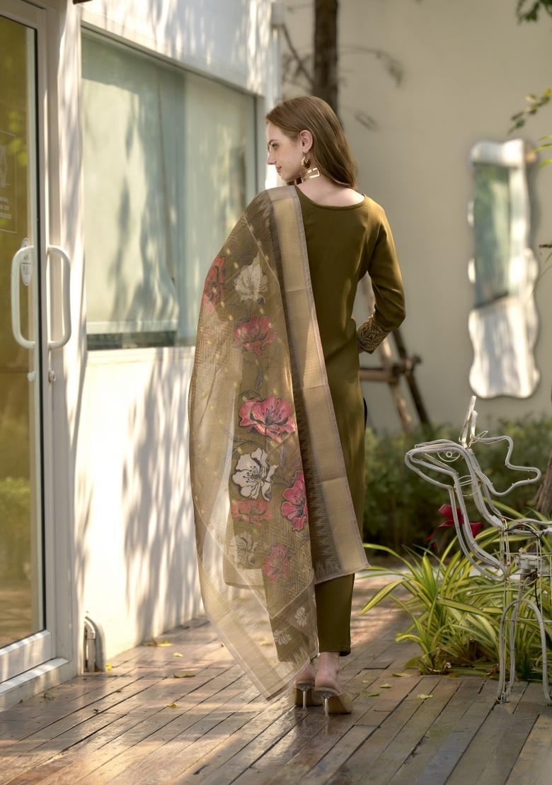 Green Rayon Printed Kurta Set