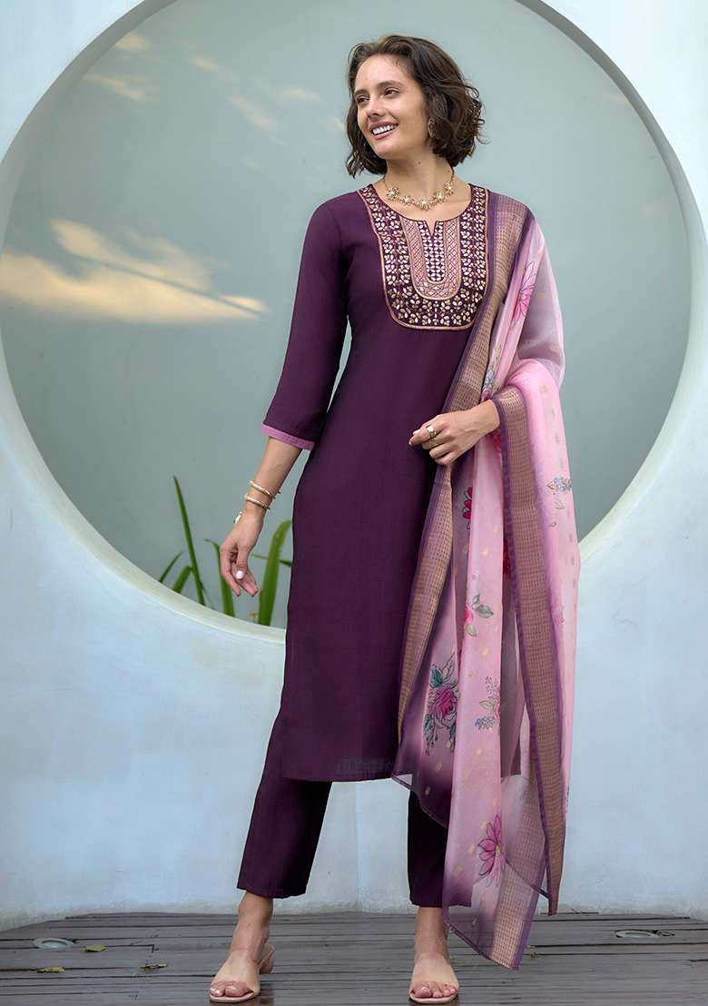 Wine Vatican Printed Kurta Set - Indya