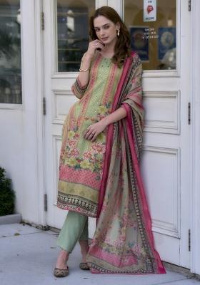 Green Silk Blend Printed Kurta Set