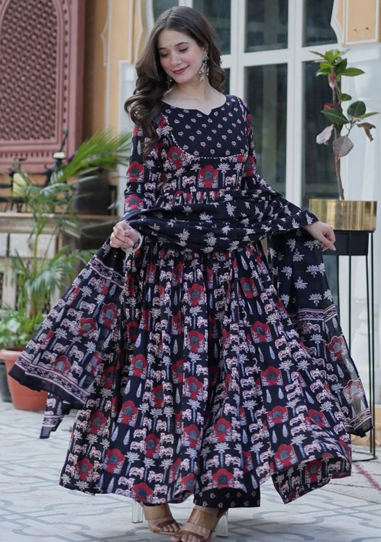 Black Cotton Solid Salwar Kameez With Dupptta