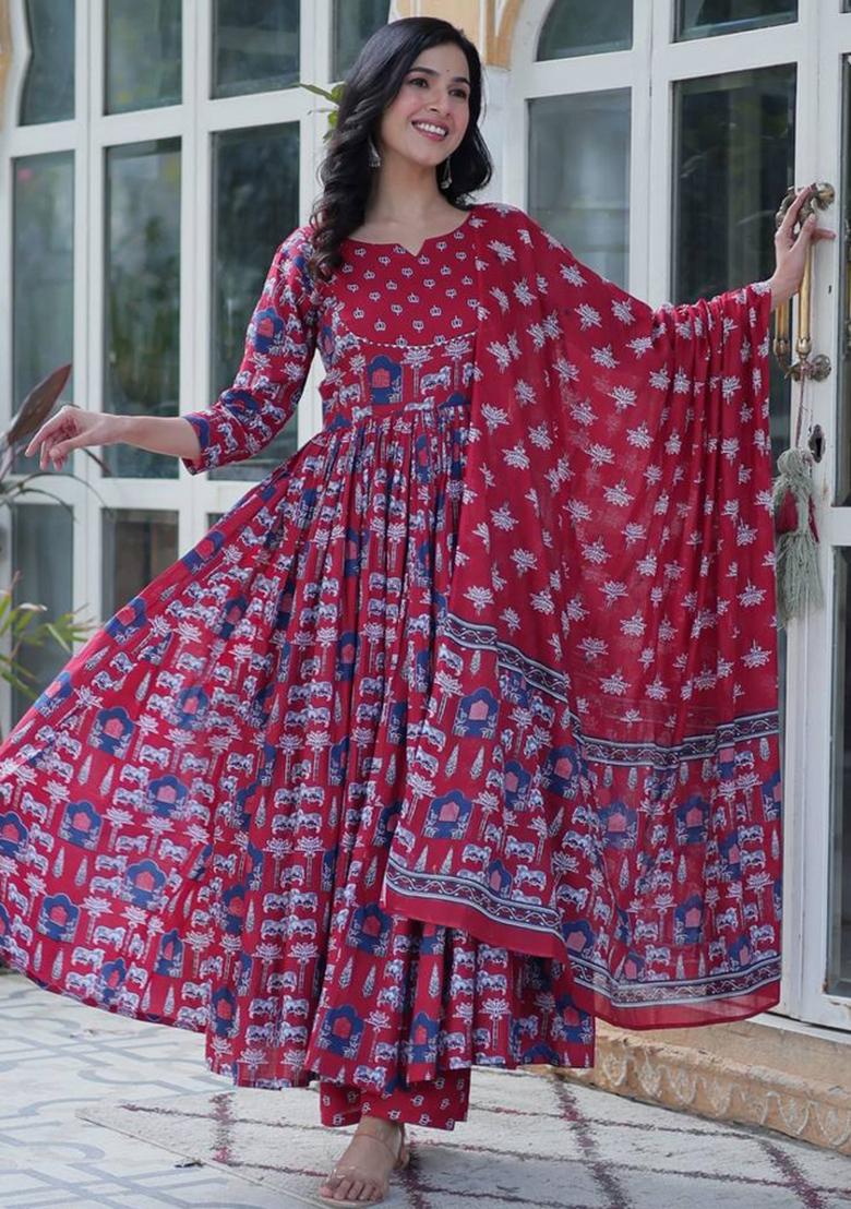 Red Cotton Solid Salwar Kameez With Dupptta