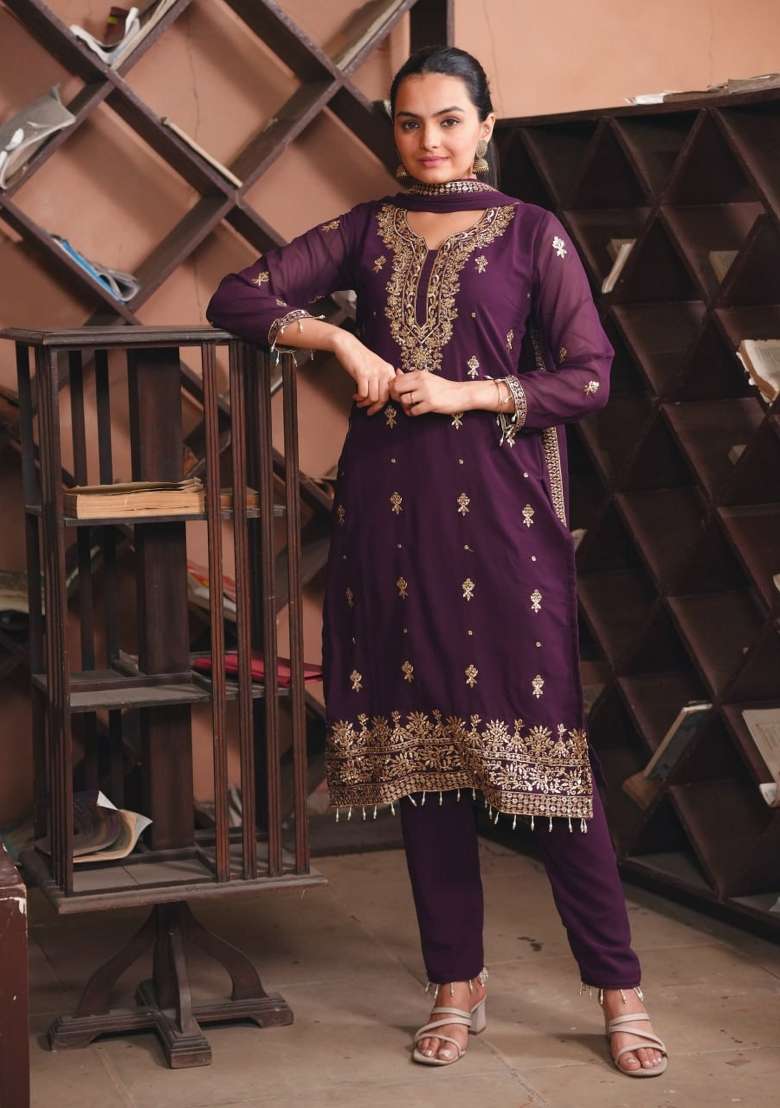 Wine Embroidered Georgette Pakistani Suit Set - Indya