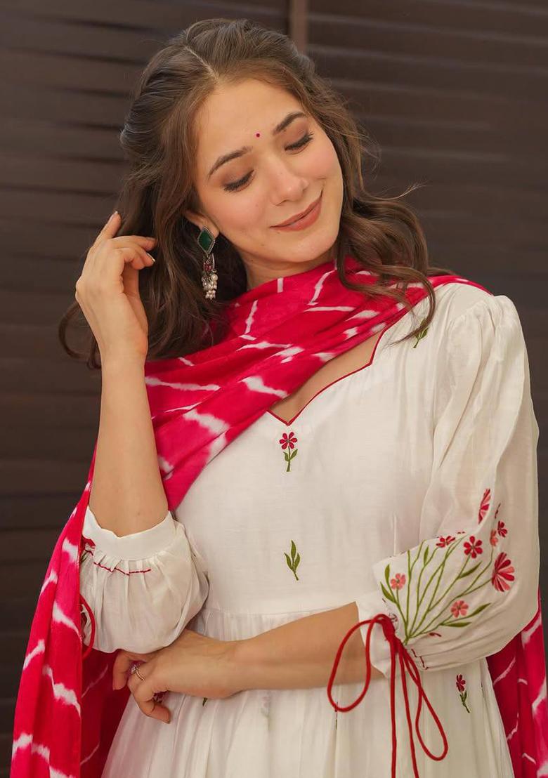 Off White Embroidered Chanderi Salwar Kameez With Dupatta