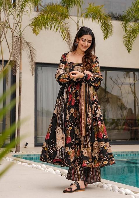 Multicolor Printed Muslin Salwar Kameez With Dupatta