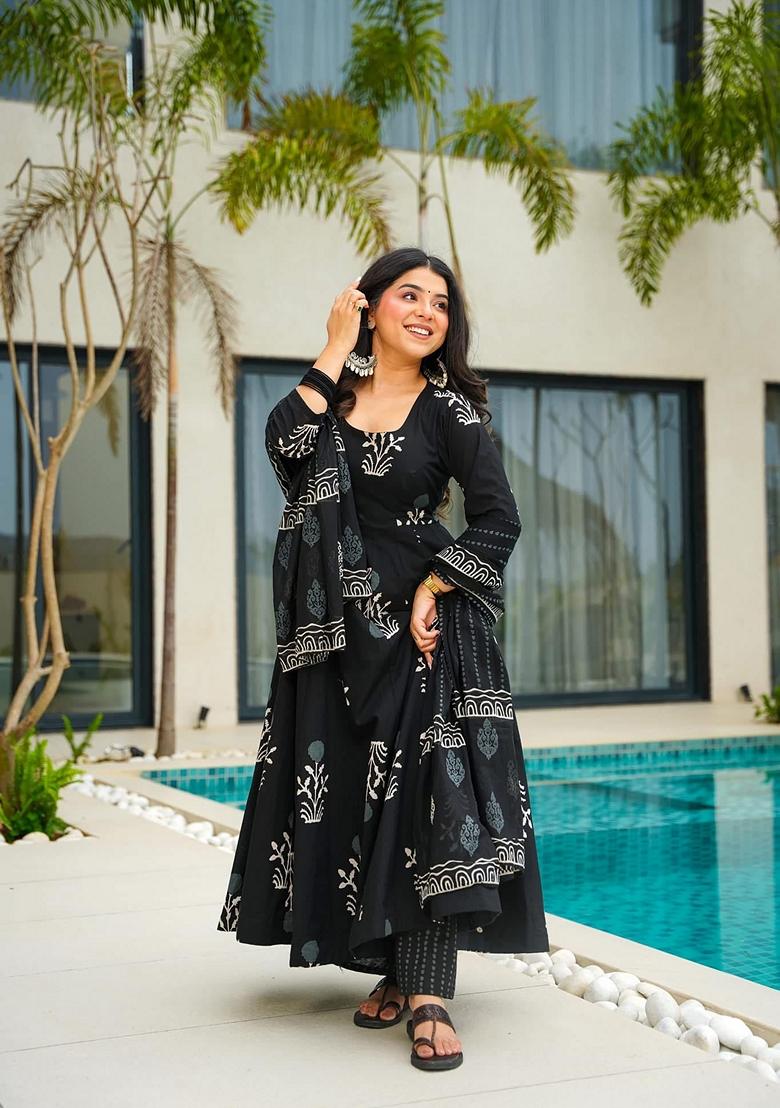 Multicolor Printed Muslin Salwar Kameez With Dupatta - Indya