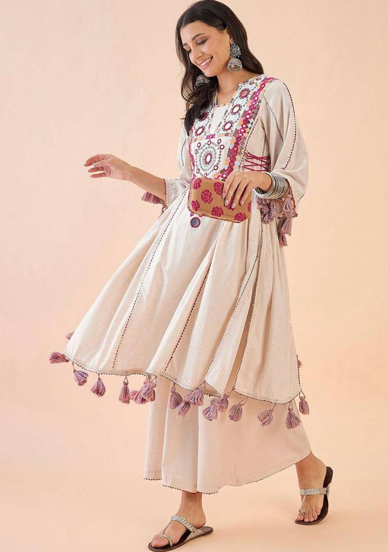 White Embroidered Cotton Kurta set
