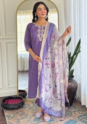 Lavendar Embroidered Rayon Kurta Set