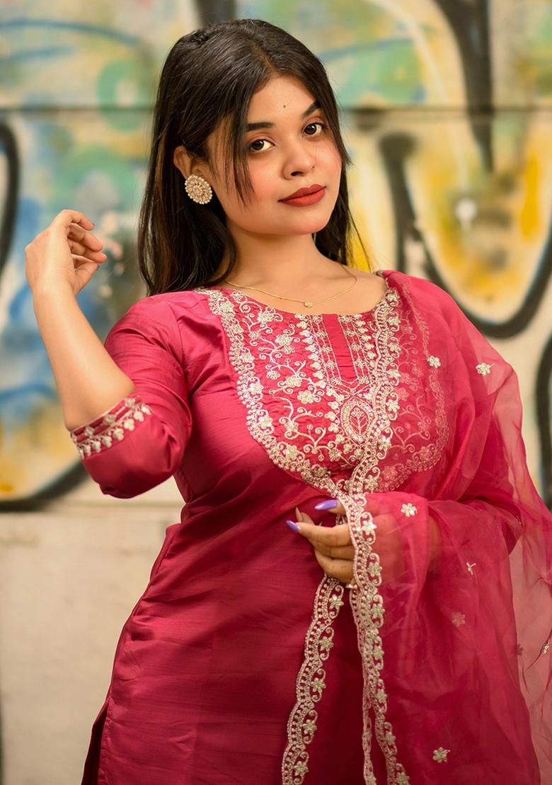 Cherry Embroidered Silk Blend Kurta Set - Indya