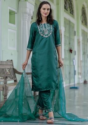 Green Embroidered Silk Blend Kurta Set
