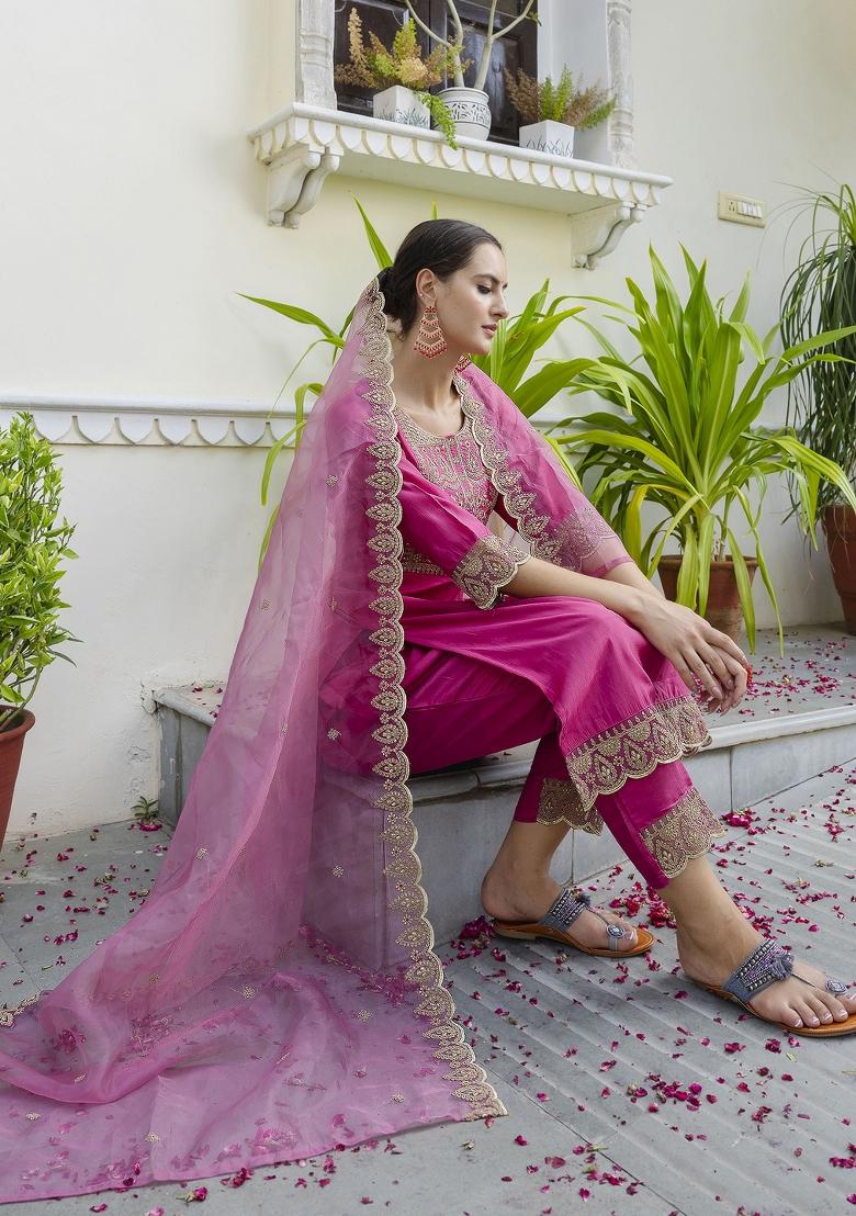Pink Embroidered Silk Blend Kurta Set - Indya