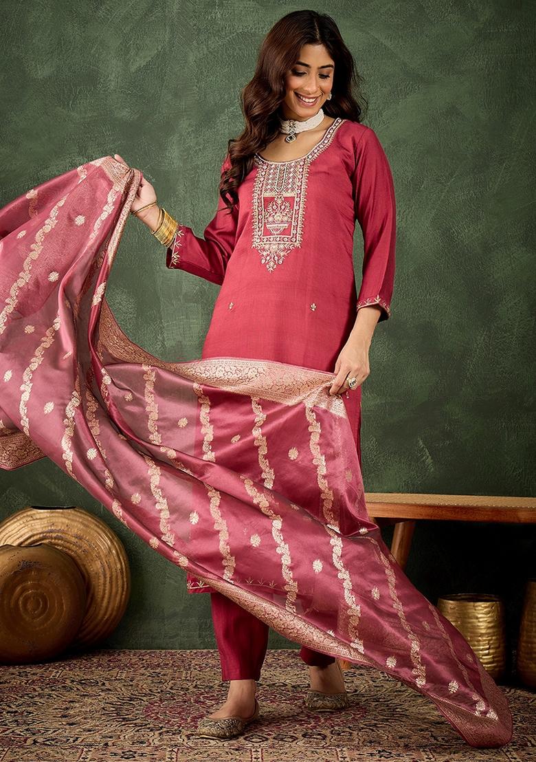 Dusty Embroidered Viscose Rayon Kurta Set - Indya