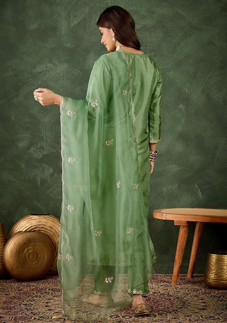 Pista Embroidered Silk Blend Kurta Set - Indya