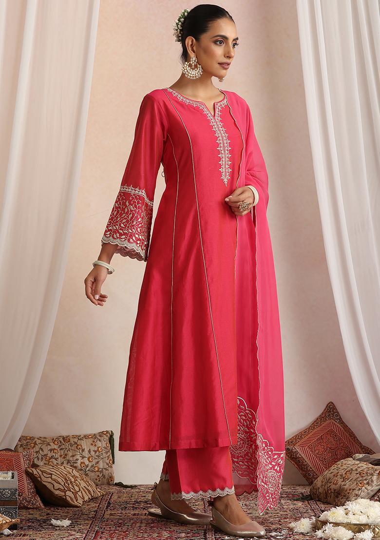Magenta Hand Embroidery Chanderi Kurta Set With Dupatta - Indya