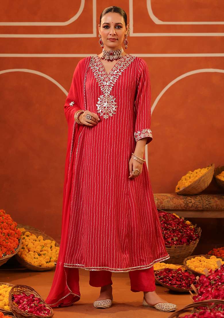 Hot Pink Embroidered Chinon Straight Kurta Set - Indya