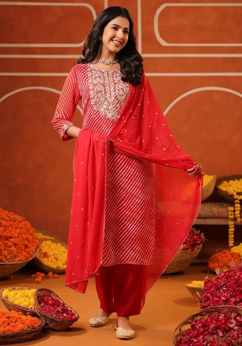 Red Embroidered Georgette Kurta Set With Dupatta