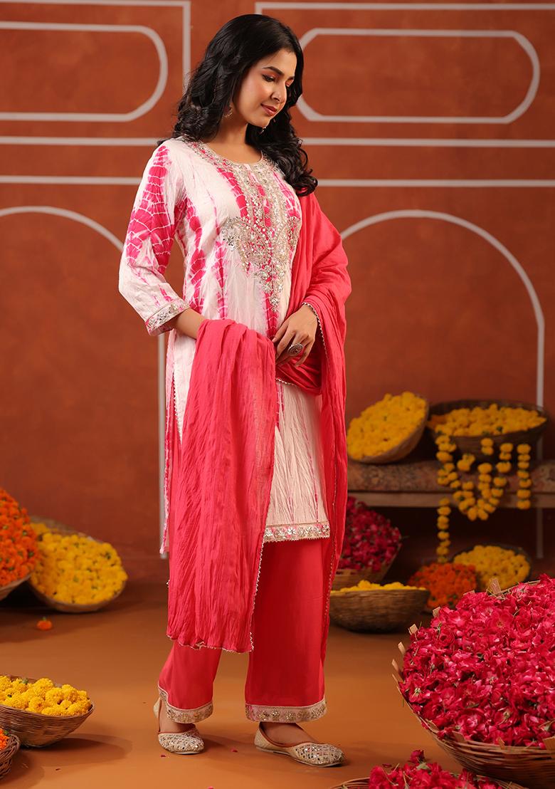 Fuchsia Embroidered Chanderi Silk Kurta Set With Dupatta - Indya
