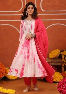 Fuchsia Embroidered Chanderi Silk Anarkali Set With Dupatta