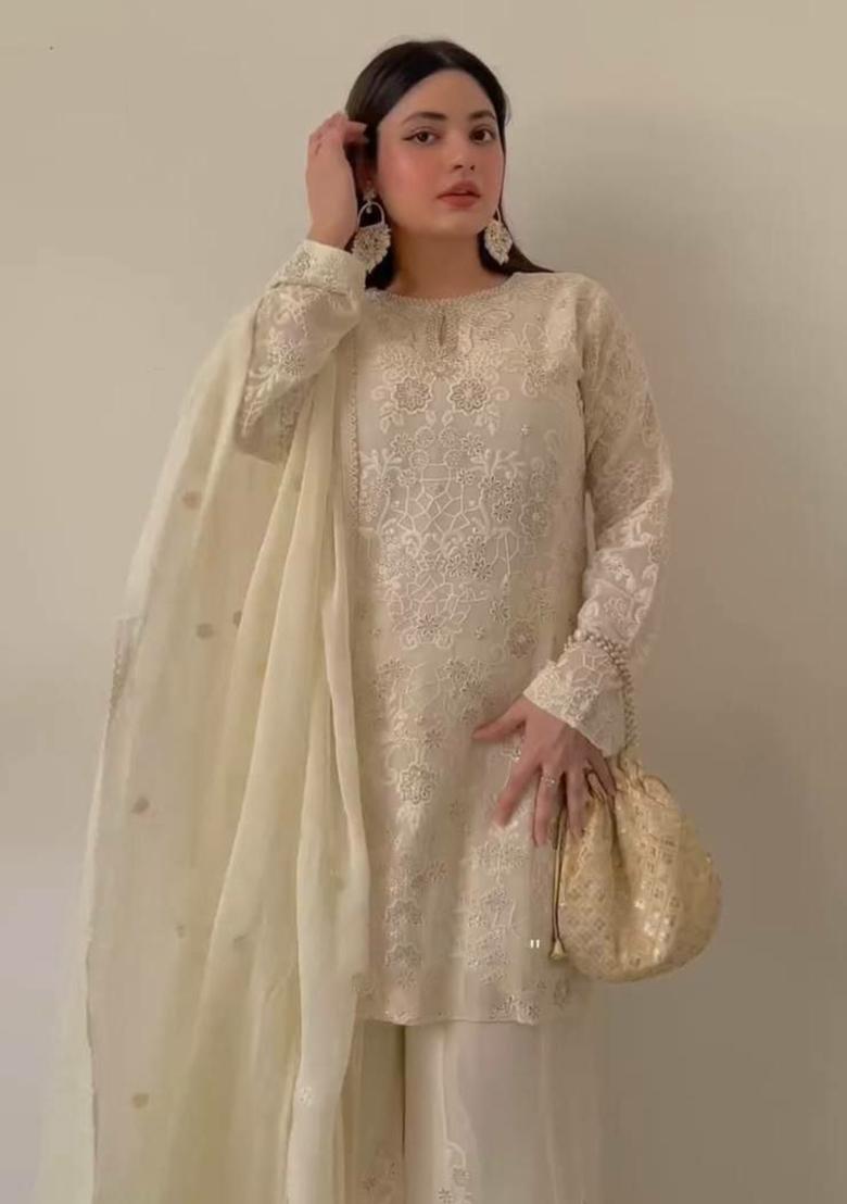 Off White Embroidery Blended Kurta Set - Indya