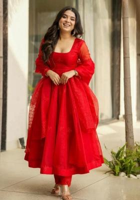 Red Solid Blended Kurta Set