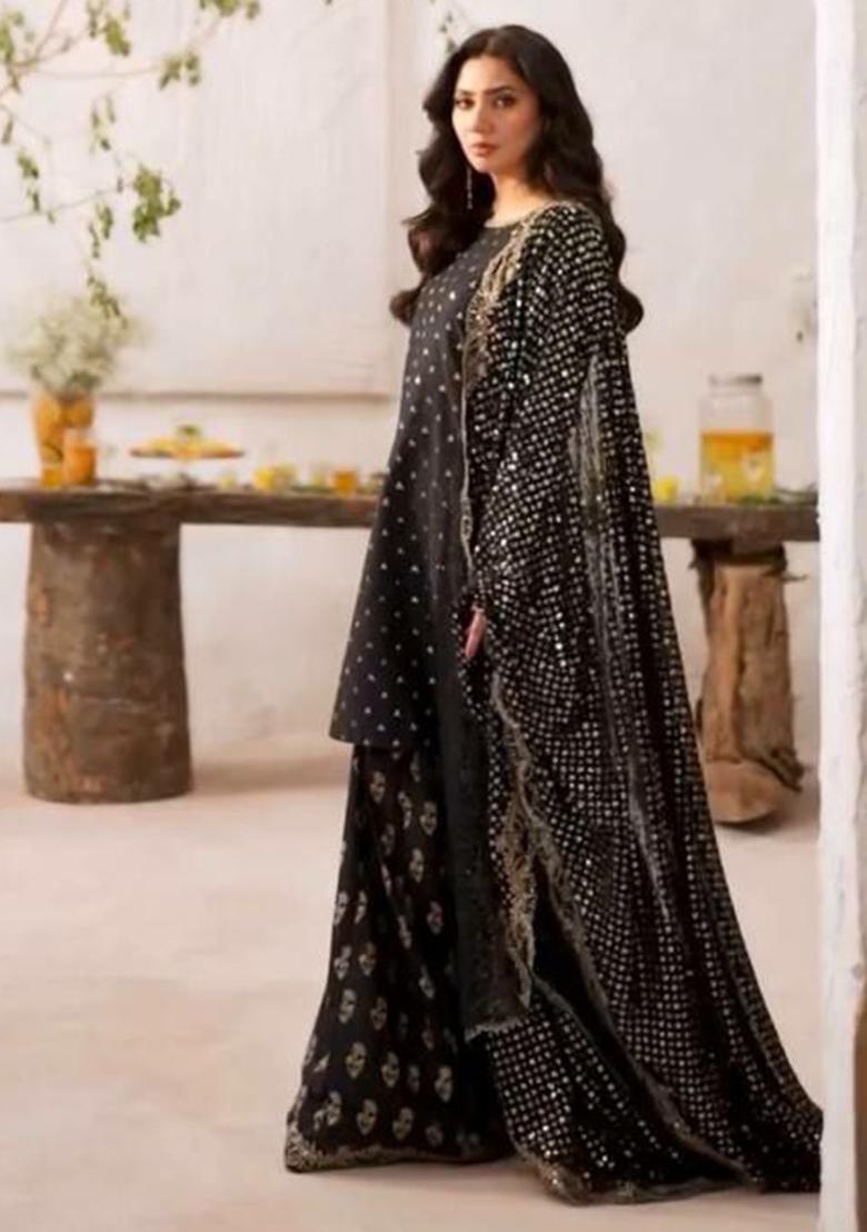 Black Embroidery Blended Kurta Set - Indya