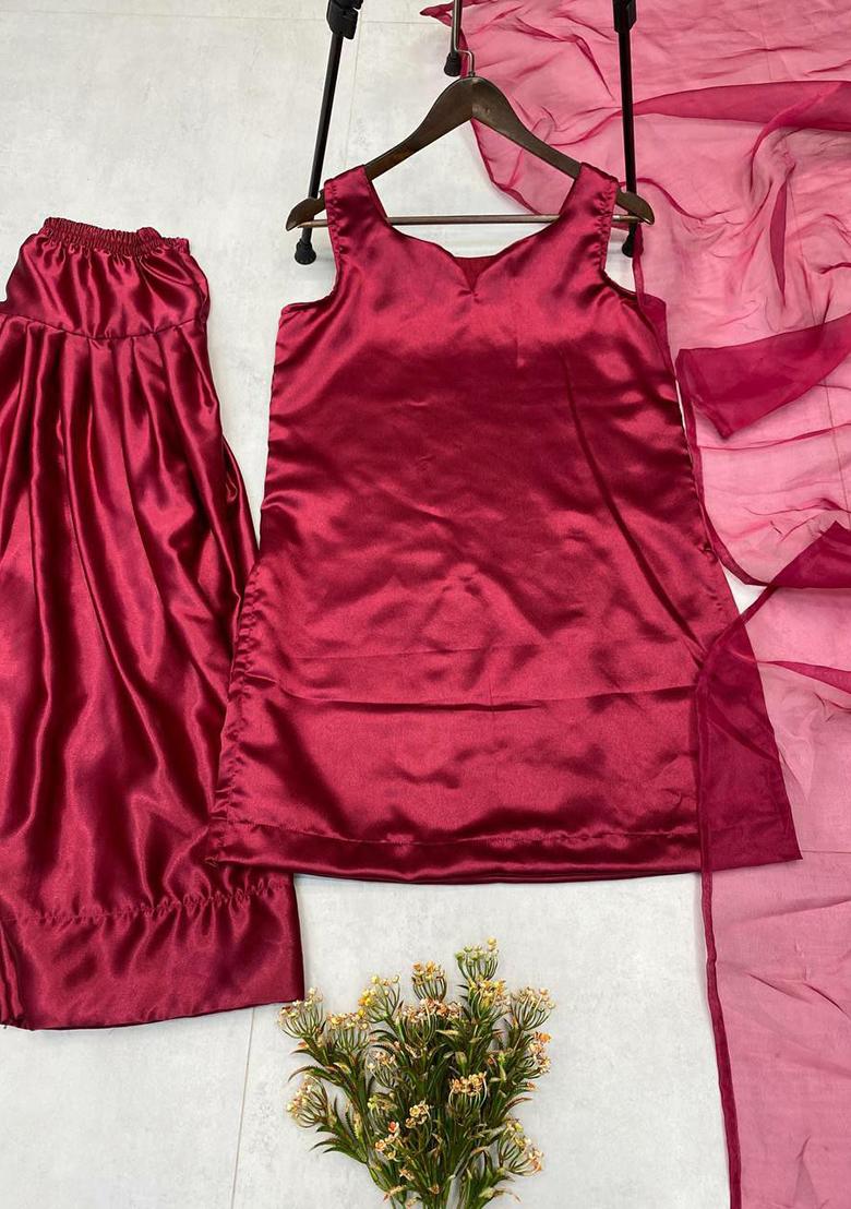 Red Solid Blended Kurta Set - Indya