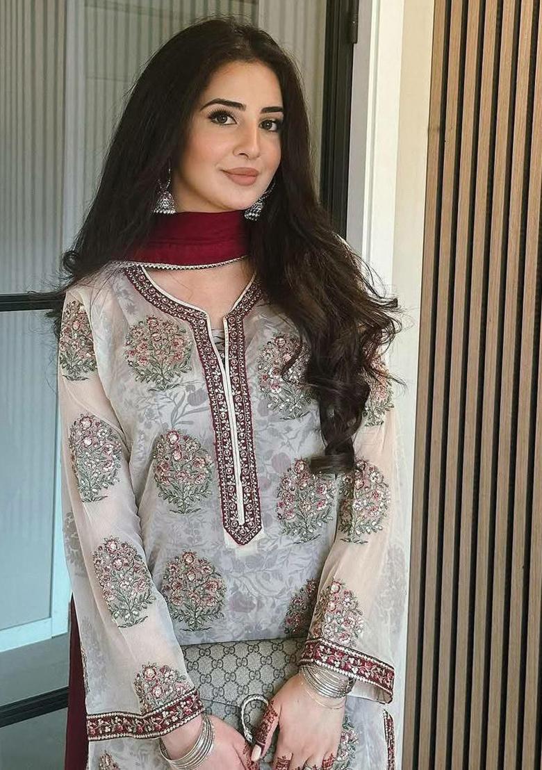 Off White Printed Blended Kurta Set - Indya