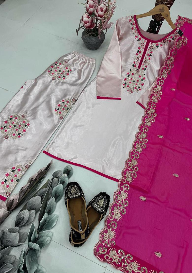 Off White Embroidery Blended Kurta Set - Indya