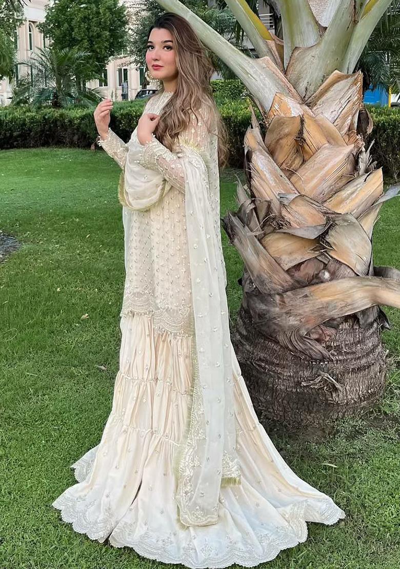 Off White Embroidery Blended Kurta Set - Indya