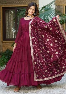 Maroon Solid Blended Kurta Set