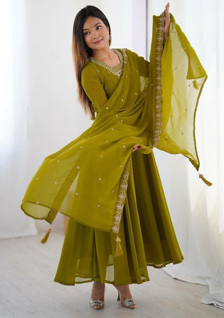 Green Solid Blended Kurta Set - Indya