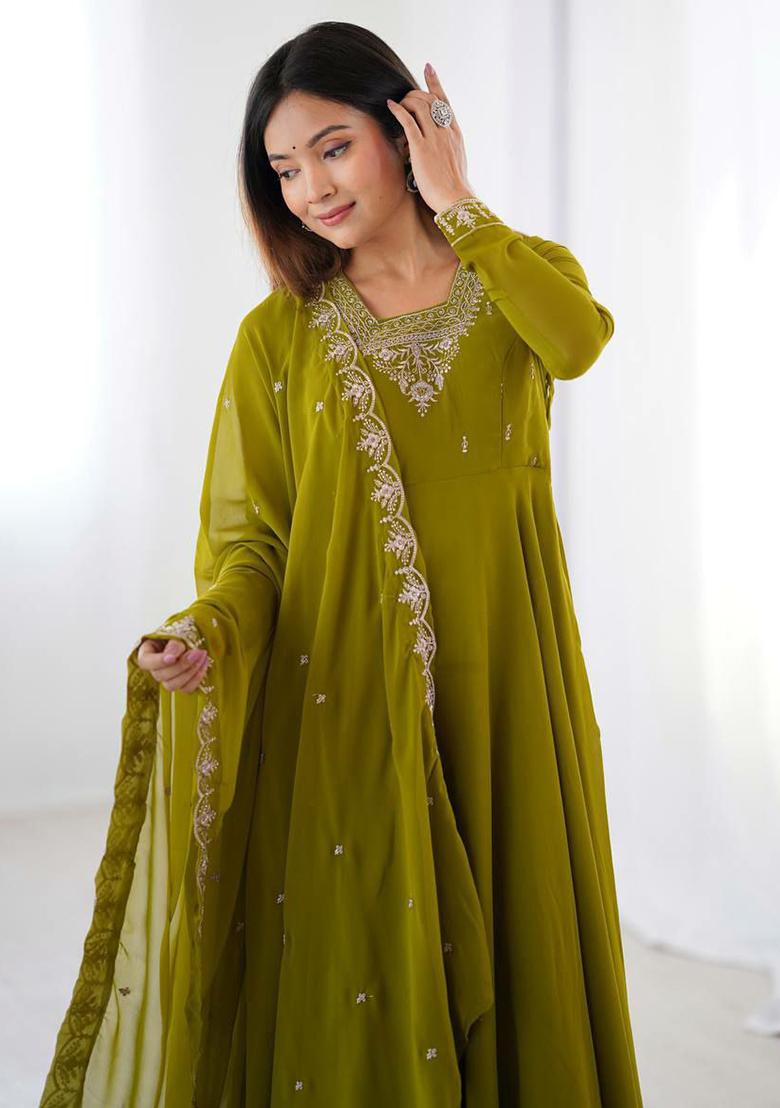 Green Solid Blended Kurta Set - Indya