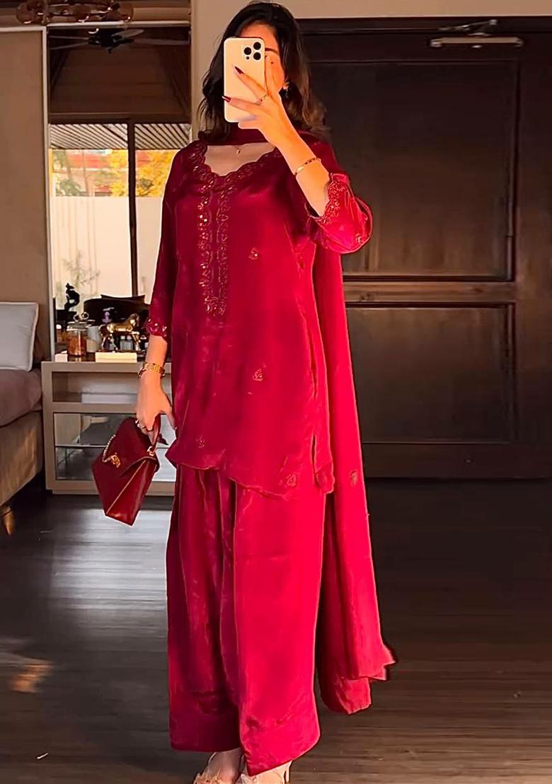 Red Embroidery Blended Kurta Set - Indya
