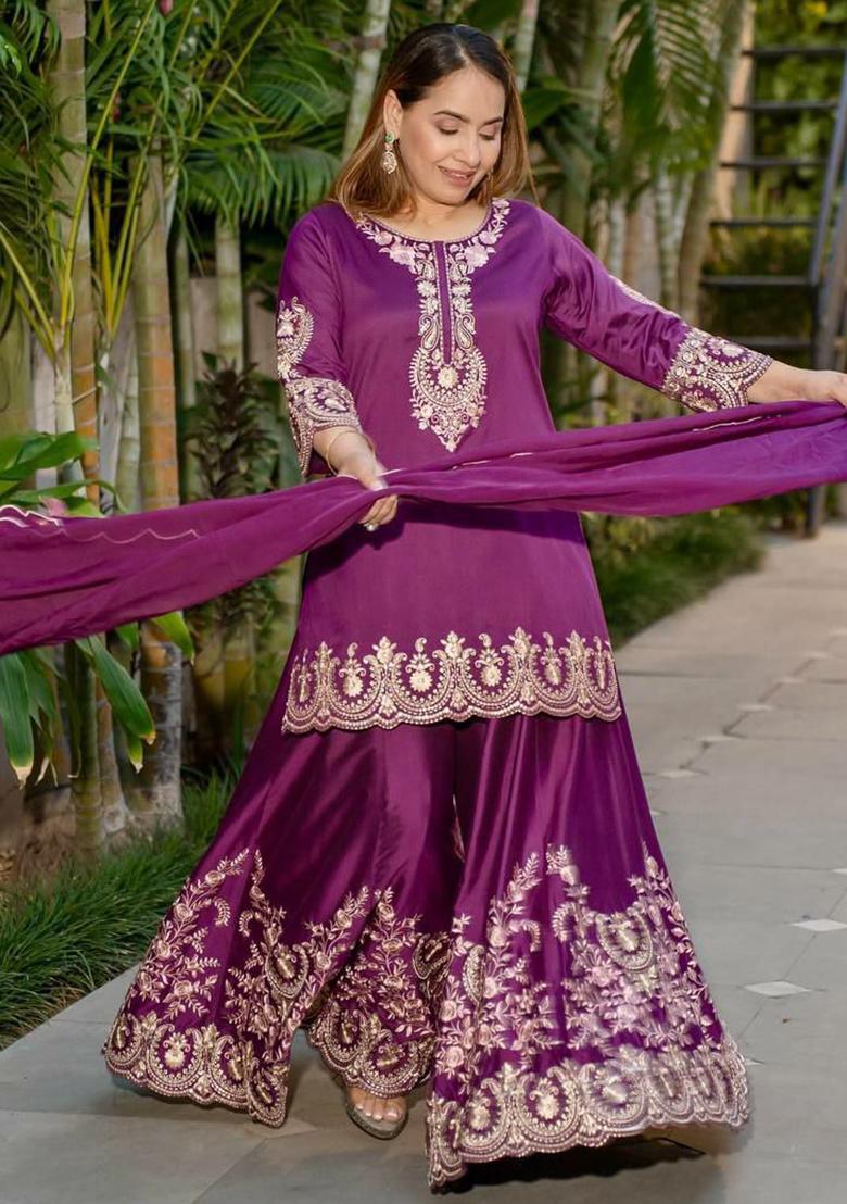 Off White Embroidery Blended Kurta Set - Indya