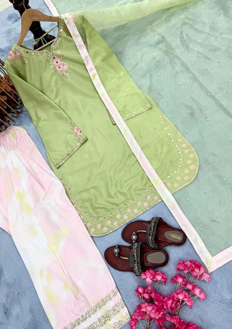 Green Embroidery Blended Kurta Set - Indya