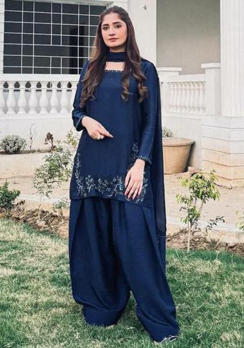 Blue Embroidered Blended Punjabi Suit