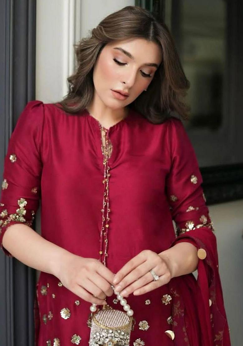 Red Embroidery Blended Kurta Set - Indya