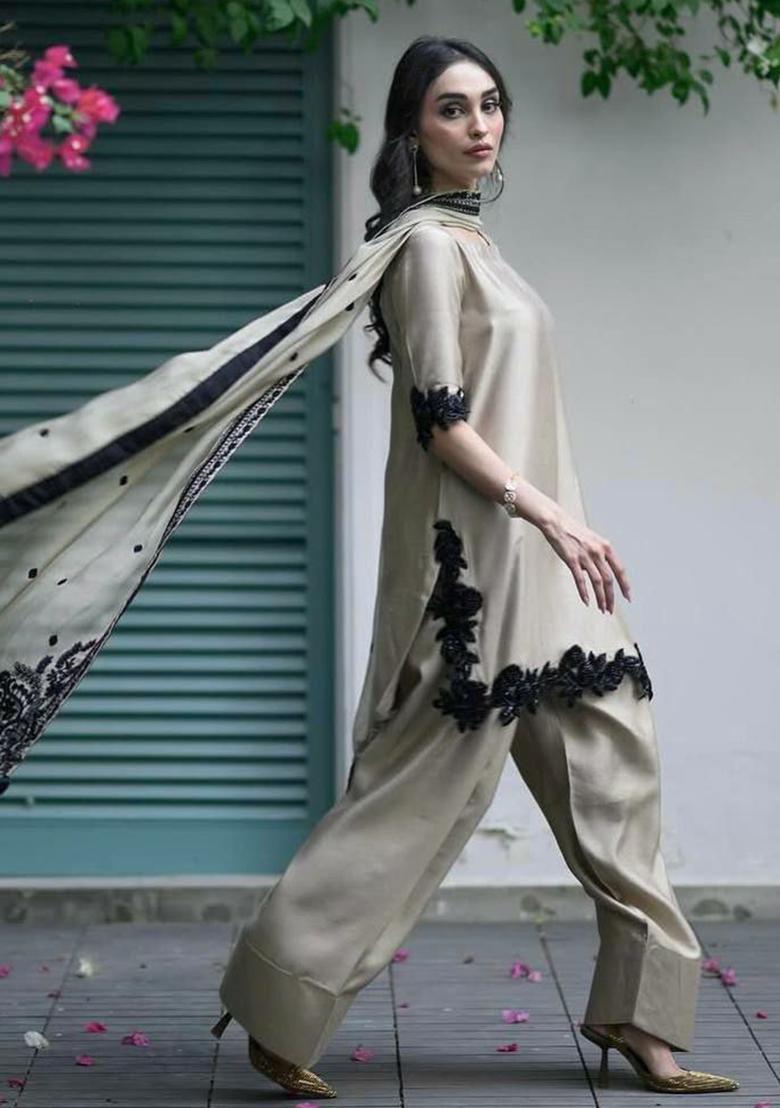 White Solid Blended Kurta Set - Indya