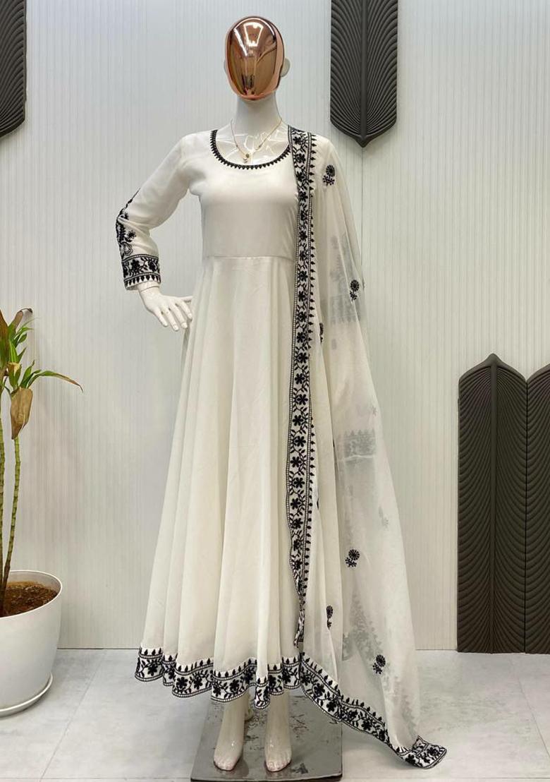 Off White Embroidery Blended Kurta Set - Indya