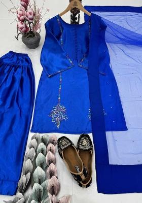 Off White Solid Blended Kurta Set