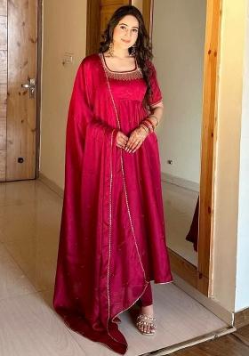 Red Solid Blended Kurta Set