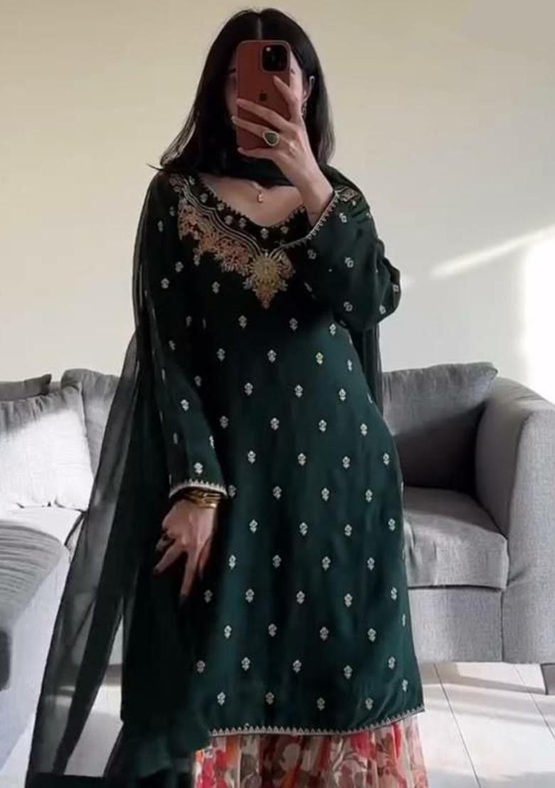 Green Embroidery Blended Kurta Set - Indya