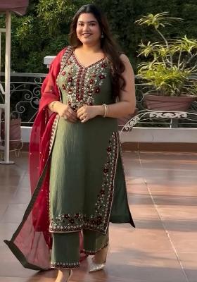 Green Embroidery Blended Kurta Set