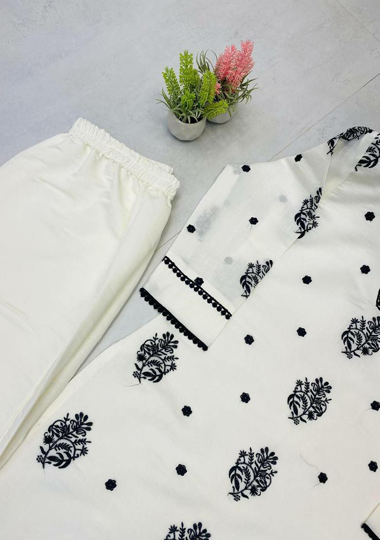 Off White Embroidery Blended Kurta Set - Indya