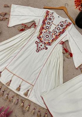 Green Embroidery Blended Kurta Set